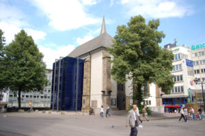 Die Marktkirche liegt mitten in der Essener Innenstadt.